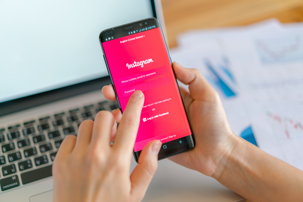 Tips and Tricks To Read Instagram Messages Privately