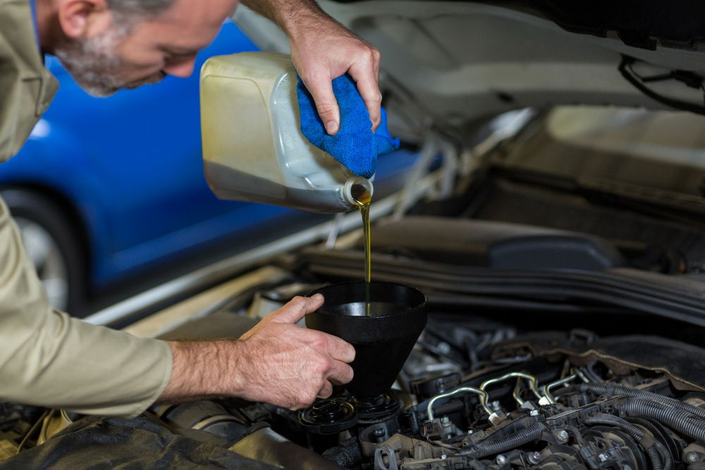 Choosing the Right Motor Oil for Your Vehicle