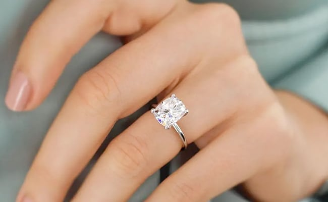 Moissanite Rings and Jewelry